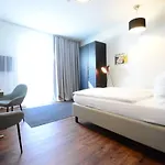 Luxstay - Self-check-in 3*