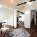 Luxstay - Self-check-in