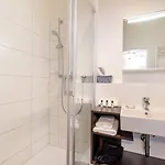 Hotel Luxstay - Self-check-in 3*