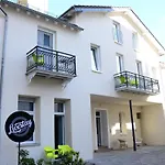 Hotel Luxstay - Self-check-in 3*