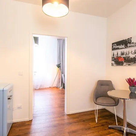 Hotel Luxstay - Self-check-in Bad Nauheim