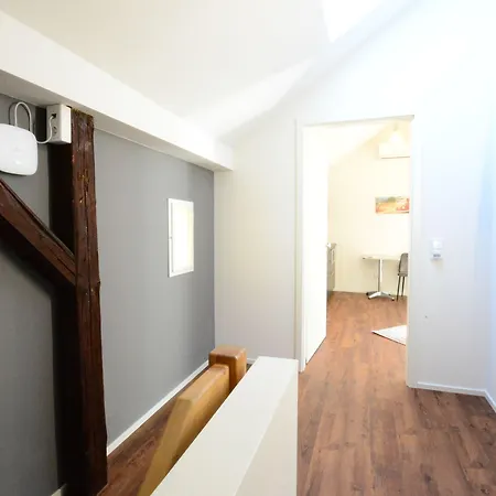 Luxstay - Self-check-in