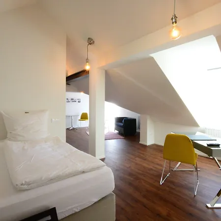 Hotel Luxstay - Self-check-in