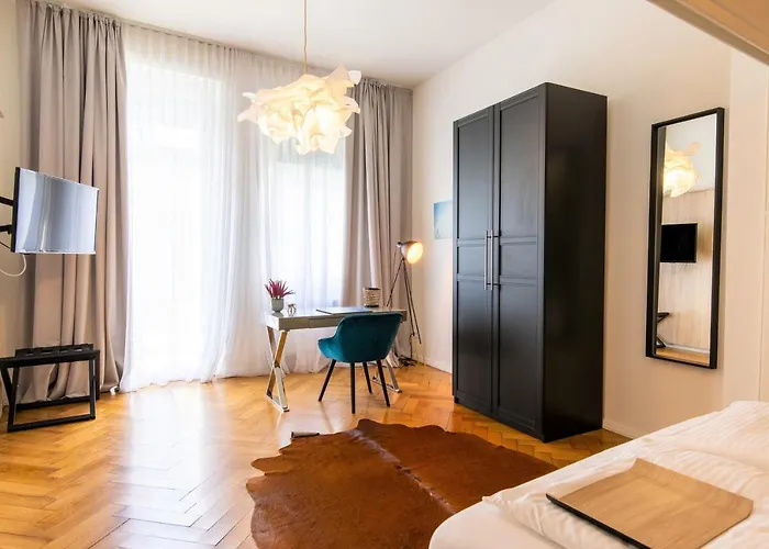 Luxstay - Self-check-in Szálloda 3*
