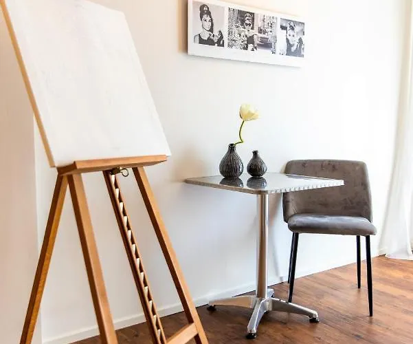 Luxstay - Self-check-in Szálloda 3*