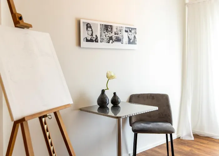 Luxstay - Self-check-in 3*