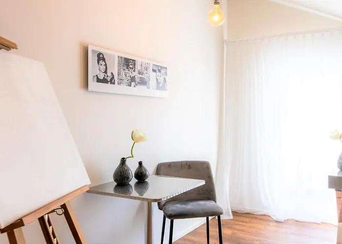 Luxstay - Self-check-in Szálloda