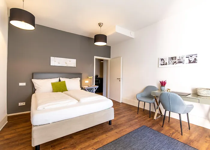 Szálloda Luxstay - Self-check-in